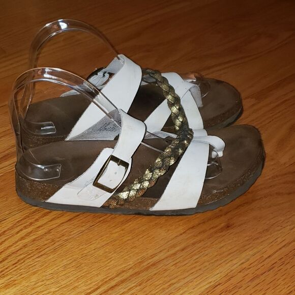 White Mountain Hazy Sandals - Picture 1 of 7